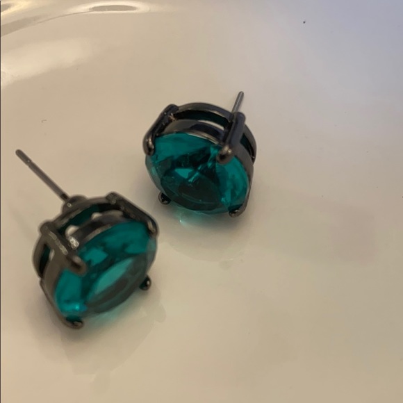 Blue stud earrings - Picture 5 of 8